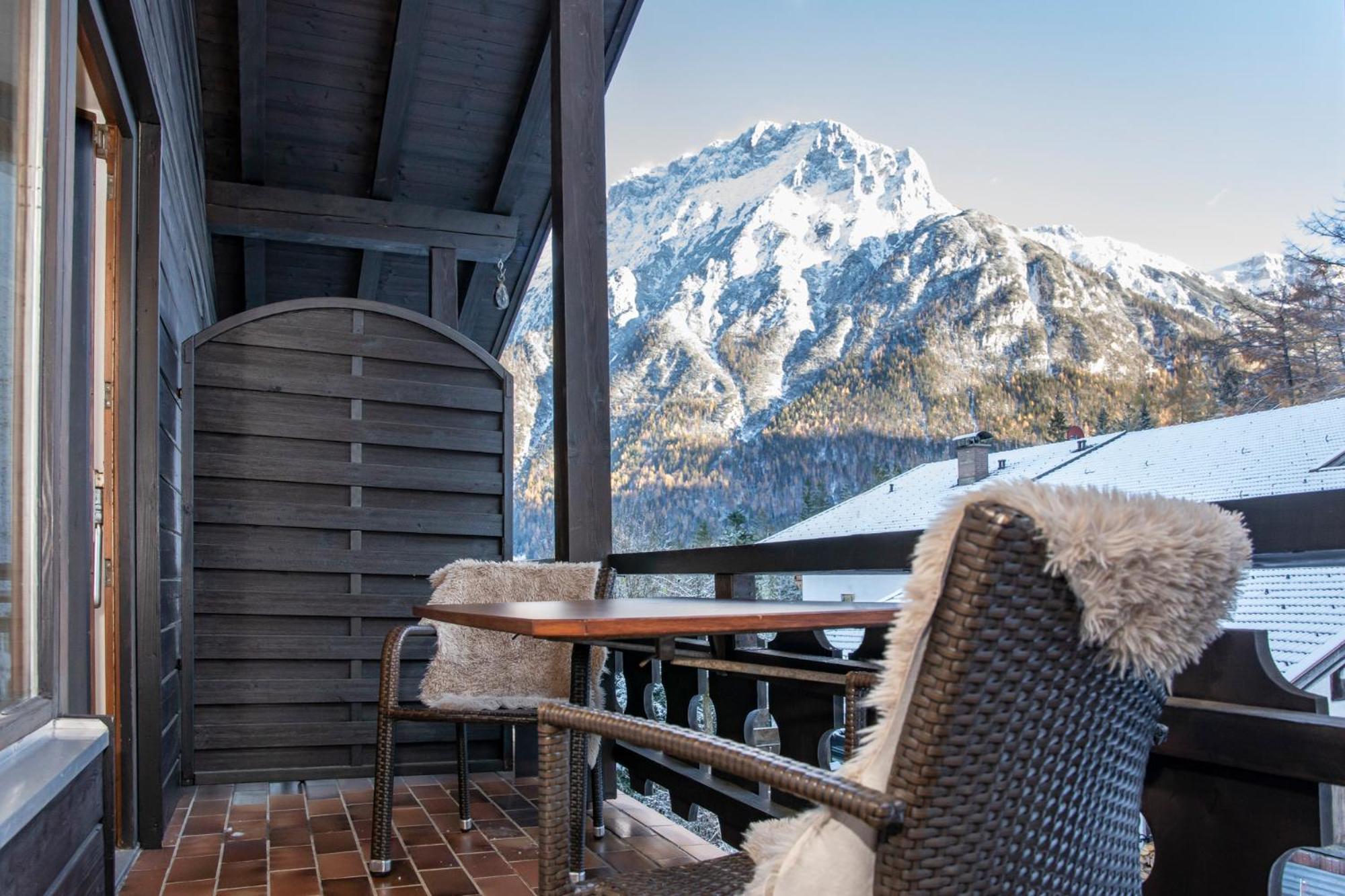 Ferienhaus Zauberberg - Magie Der Alpen - By Loewenherz Mittenwald Zewnętrze zdjęcie